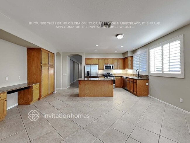 Building Photo - 43561 Tirano Dr