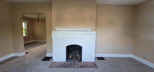 Building Photo - 1602 Price St