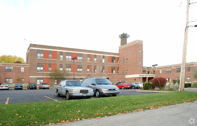 Foto del edificio - Abraham Lincoln Apartments