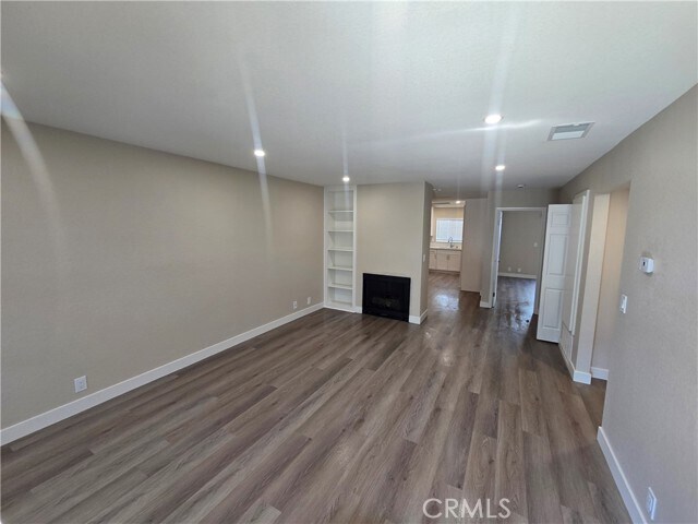 Foto principal - 8062 Trask Ave