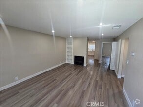 Building Photo - 8062 Trask Ave