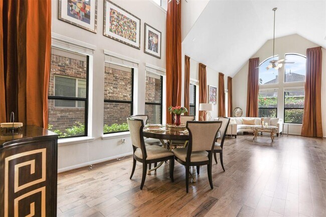 Foto del edificio - 12420 Tyler Springs Ln