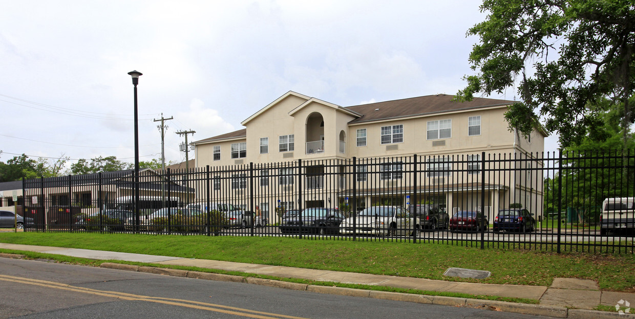 Building Photo - Bethel Towers