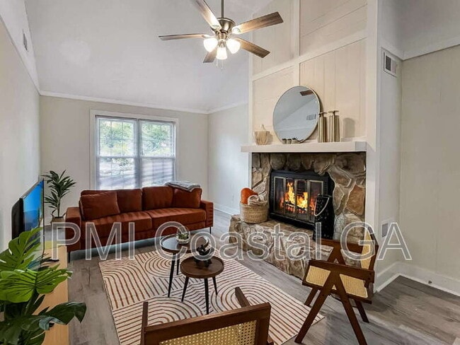 Foto del edificio - 1224 Crawford Way