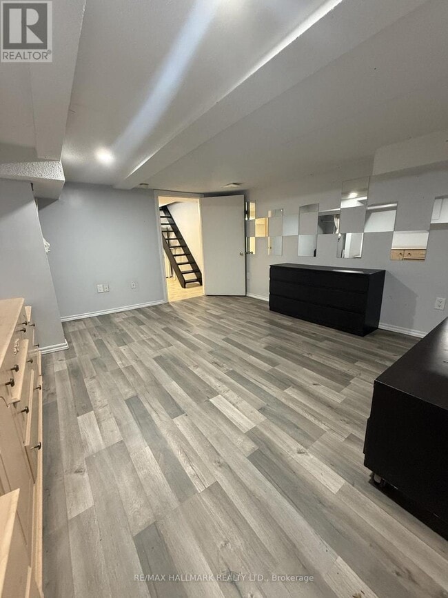 Building Photo - 30 Curzon St