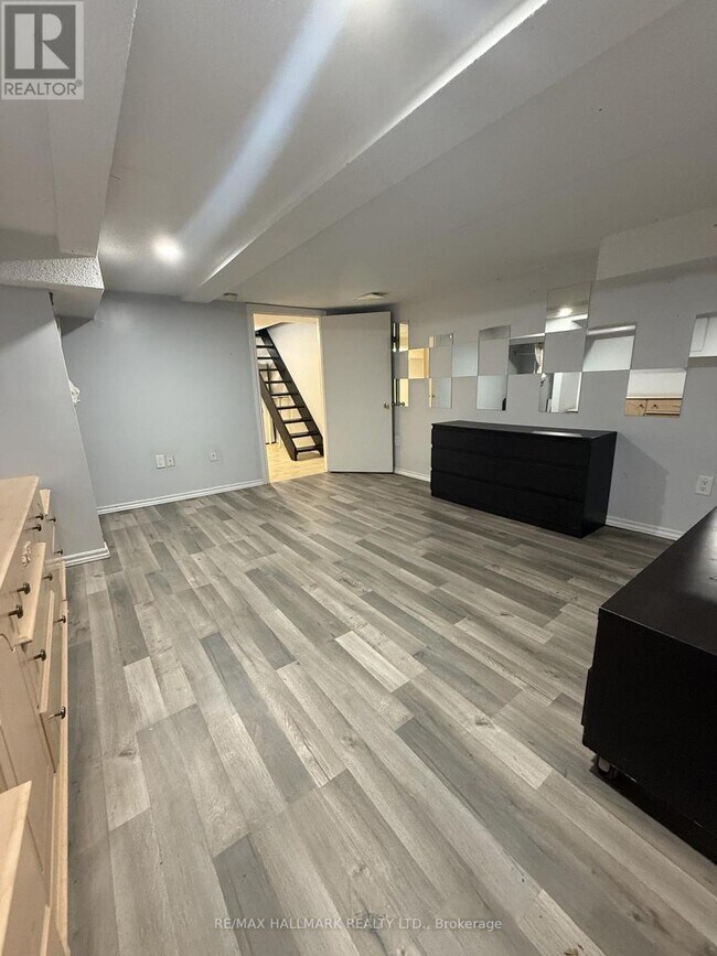 Photo du bâtiment - 30 Curzon St