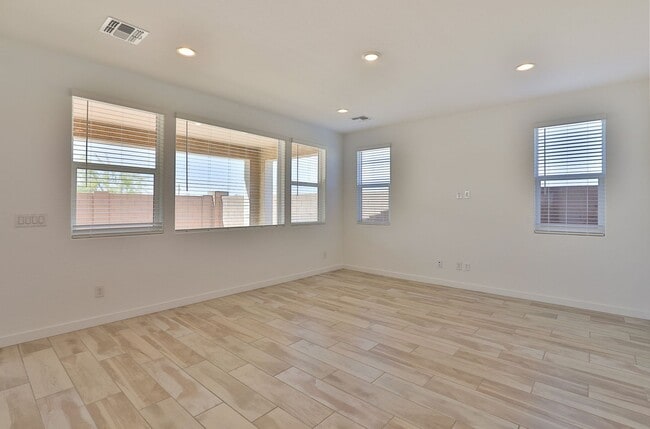 Building Photo - Brand New 4 bed/3 bath in Hawes Crossing C...