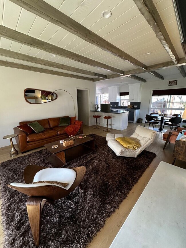 Foto del edificio - 2 Bedroom Single Family Home in Pacific Pa...
