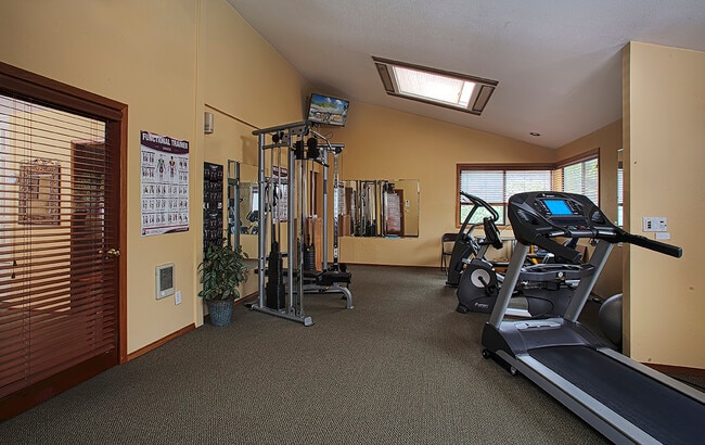 Foto del edificio - Forest Green Apartments