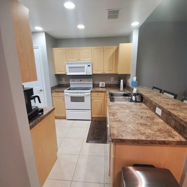 Kitchen - 15969 Mandolin Bay Dr