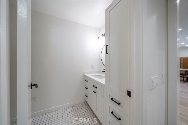 Foto del edificio - 4040 Via Marisol