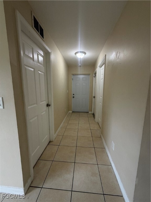 Building Photo - 2504 Haviland Ave S