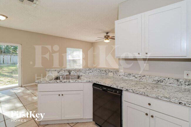 Foto del edificio - 111 Marsh St