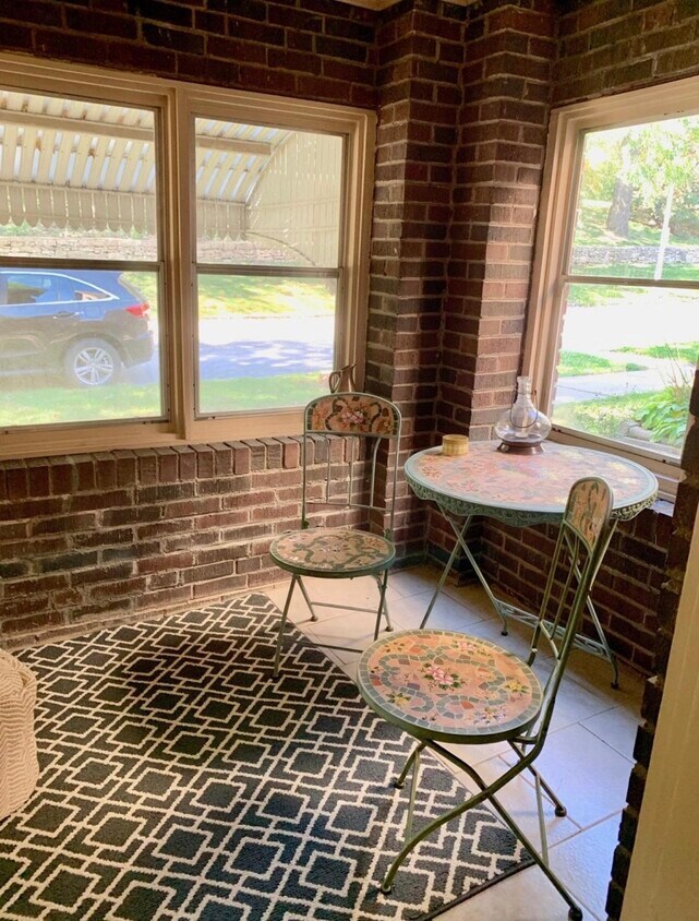 Foto principal - 5021 Wyandotte St