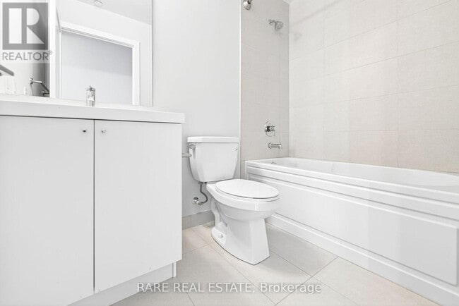 Photo du bâtiment - 2550-2550 Simcoe St N