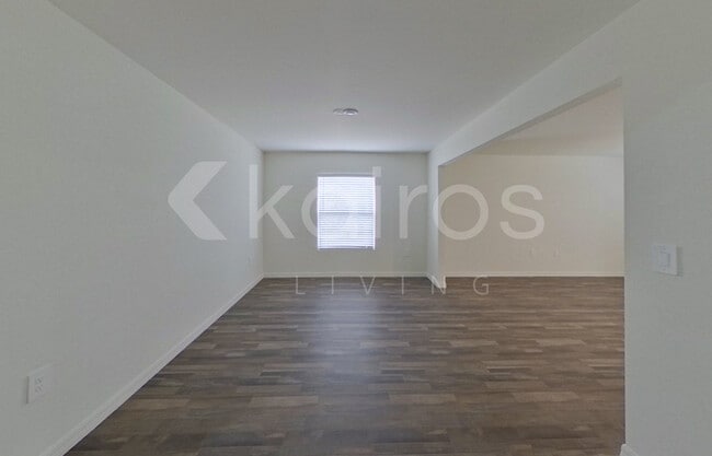 Foto del edificio - 3417 74th St W