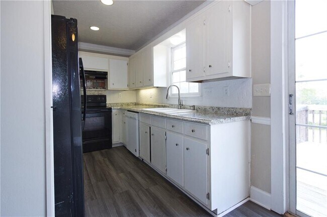 Foto del edificio - 4541 Center Hill Church Rd