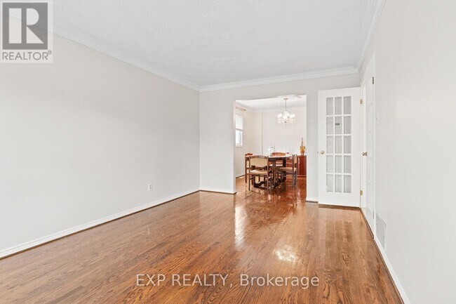 Building Photo - 61 Dundee Crescent