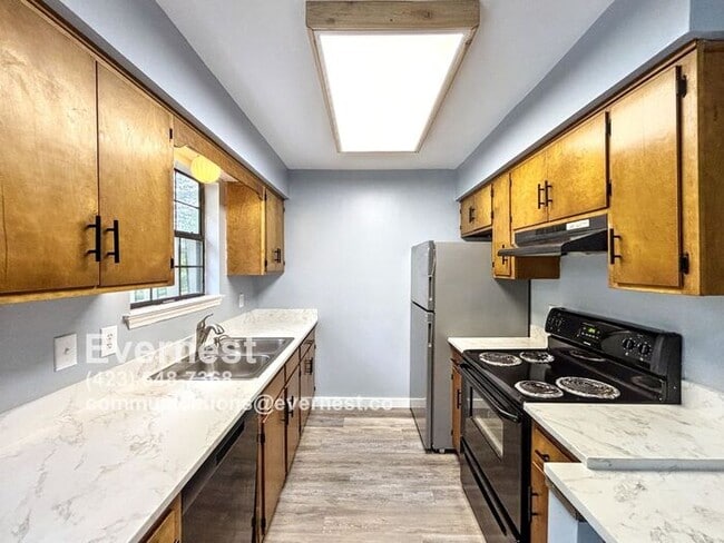 Building Photo - 1-Bedroom, 1-Bathroom Apartment in Conveni...