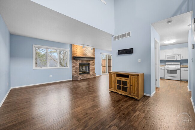 Building Photo - 408 Grande Dr