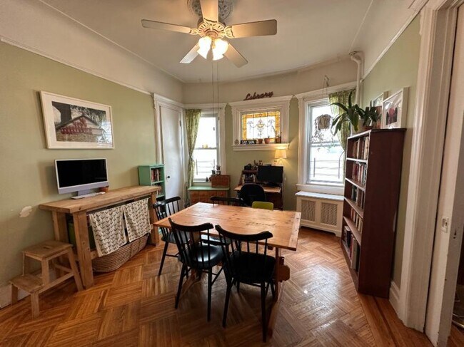 Foto del edificio - 2 bedroom in BROOKLYN NY 11226