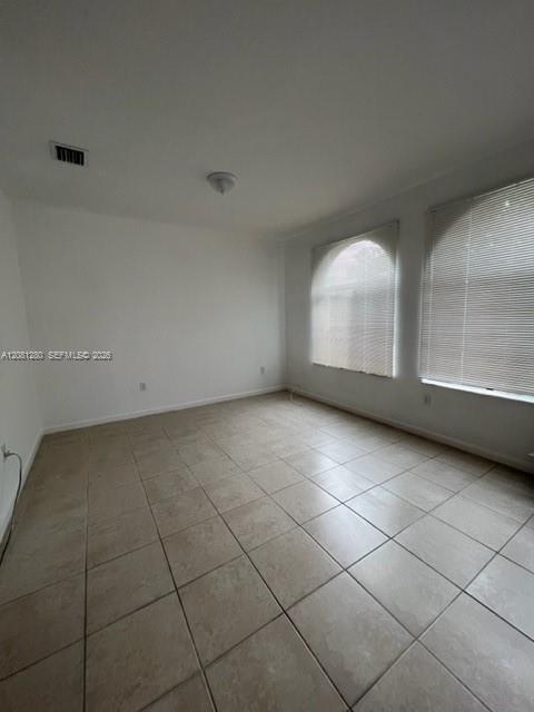 Building Photo - 3632 NW 30th Ct