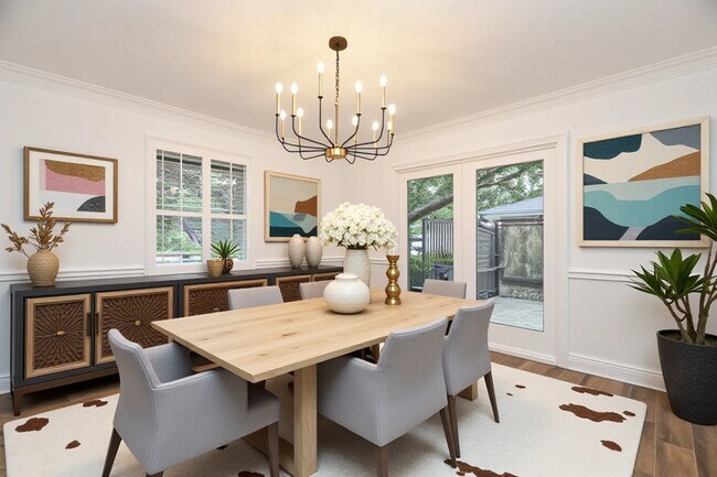 Foto del edificio - 7506 Creekwood Dr