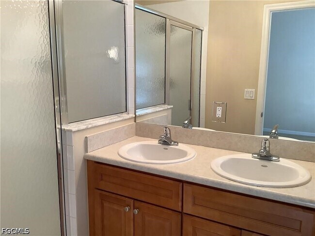 Foto del edificio - 8567 Athena Ct