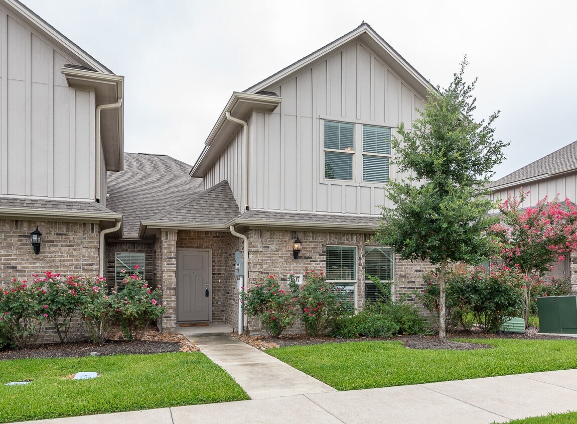 3623 Haverford Rd, College Station, TX 77845 Townhome Rentals in