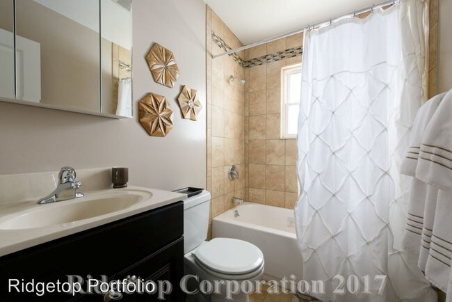 Foto del edificio - 19 N Wilson Ln