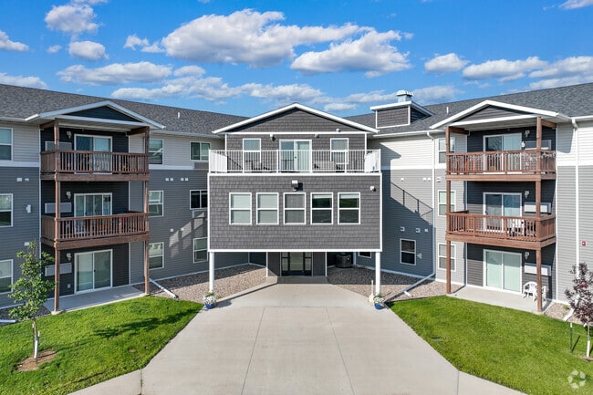 Building Photo - Edgeview Apartments