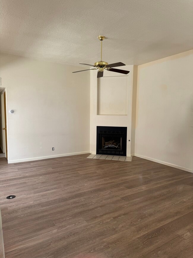 Foto del edificio - 6604 San Blas Pl NW
