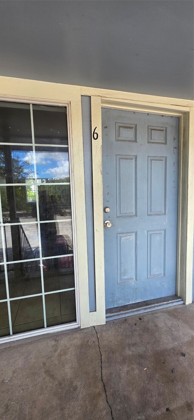 Foto del edificio - 4005 Irvington Blvd