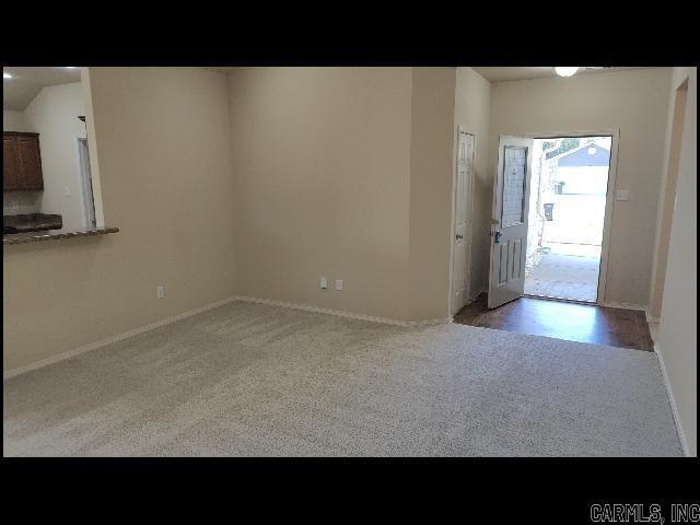 Foto del edificio - 6428 Amalie Dr