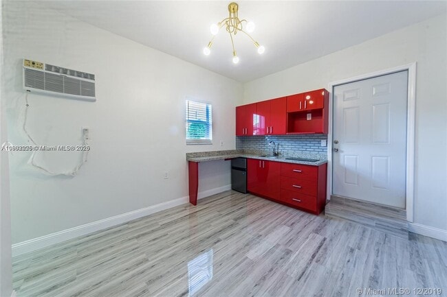 Foto del edificio - 6200 Dewey St