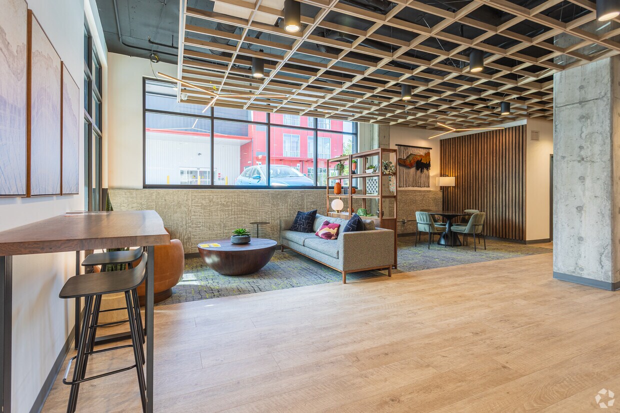 Oficina de arrendamiento - Elevation 16