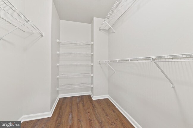 Foto del edificio - 7938 Jasons Landing Way