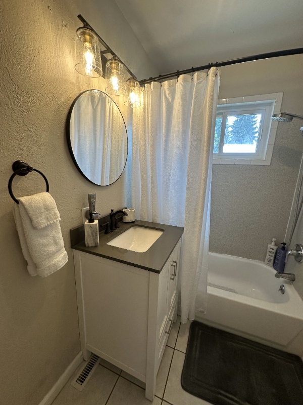 Building Photo - 1020 N 15th St