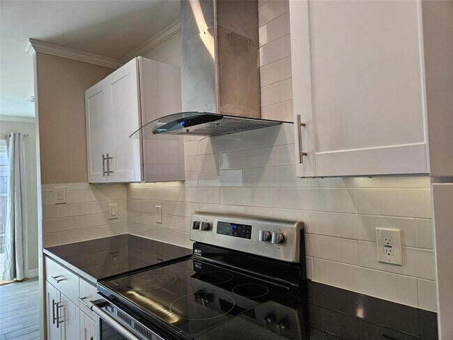 Foto del edificio - 2209 Singletree Ave