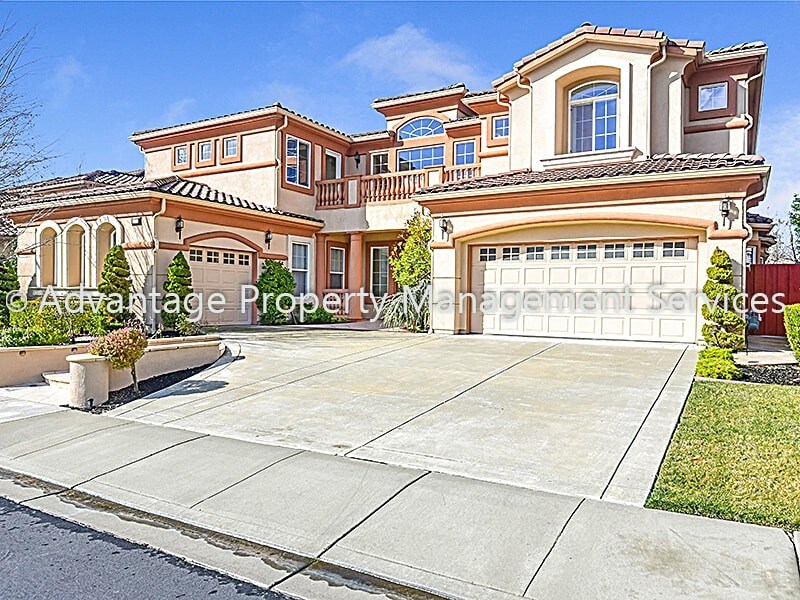 Primary Photo - 6126 Turnberry Ct
