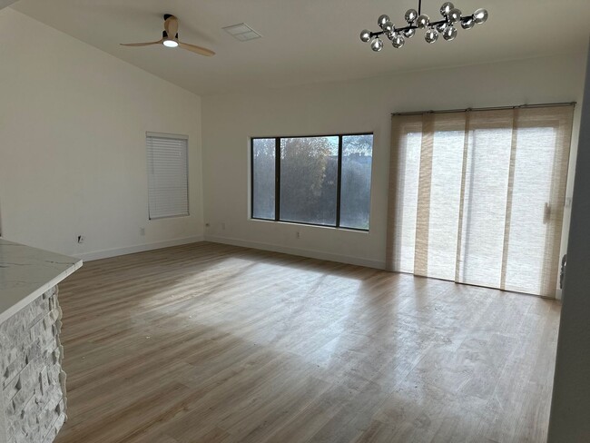 Foto del edificio - Exquisite Newly Remodeled Home in Gilbert