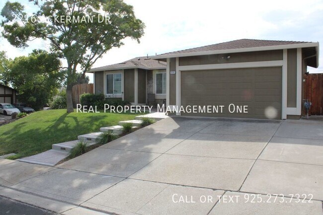 Building Photo - Beautiful 3 Bed, 2 Bath Single Story in Pe...