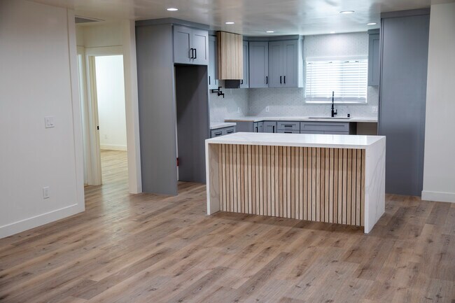 Foto del edificio - 5523 W 119th Pl