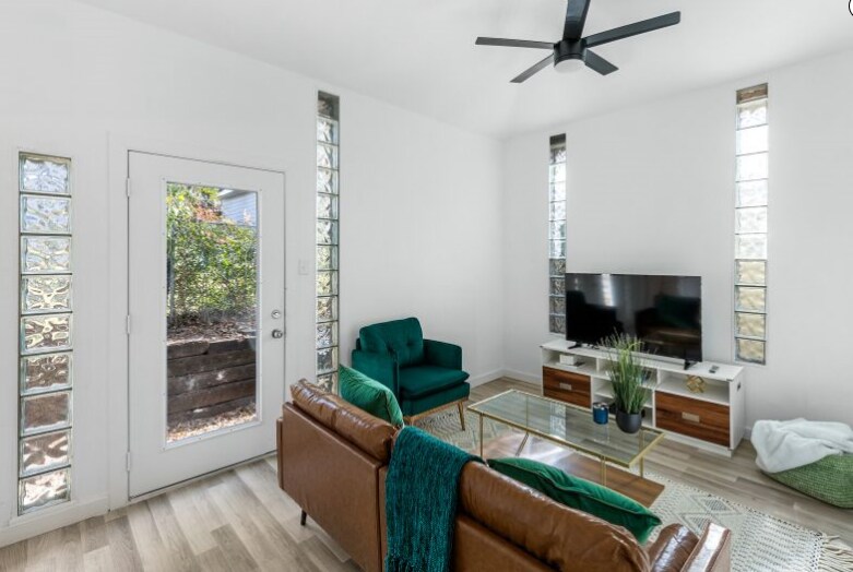 Foto principal - 626 N Hampton Rd
