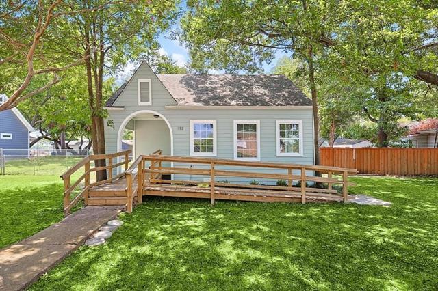 Foto del edificio - 312 E Kimbrough St