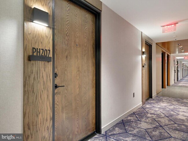 Foto del edificio - 1625 Eckington Pl NE