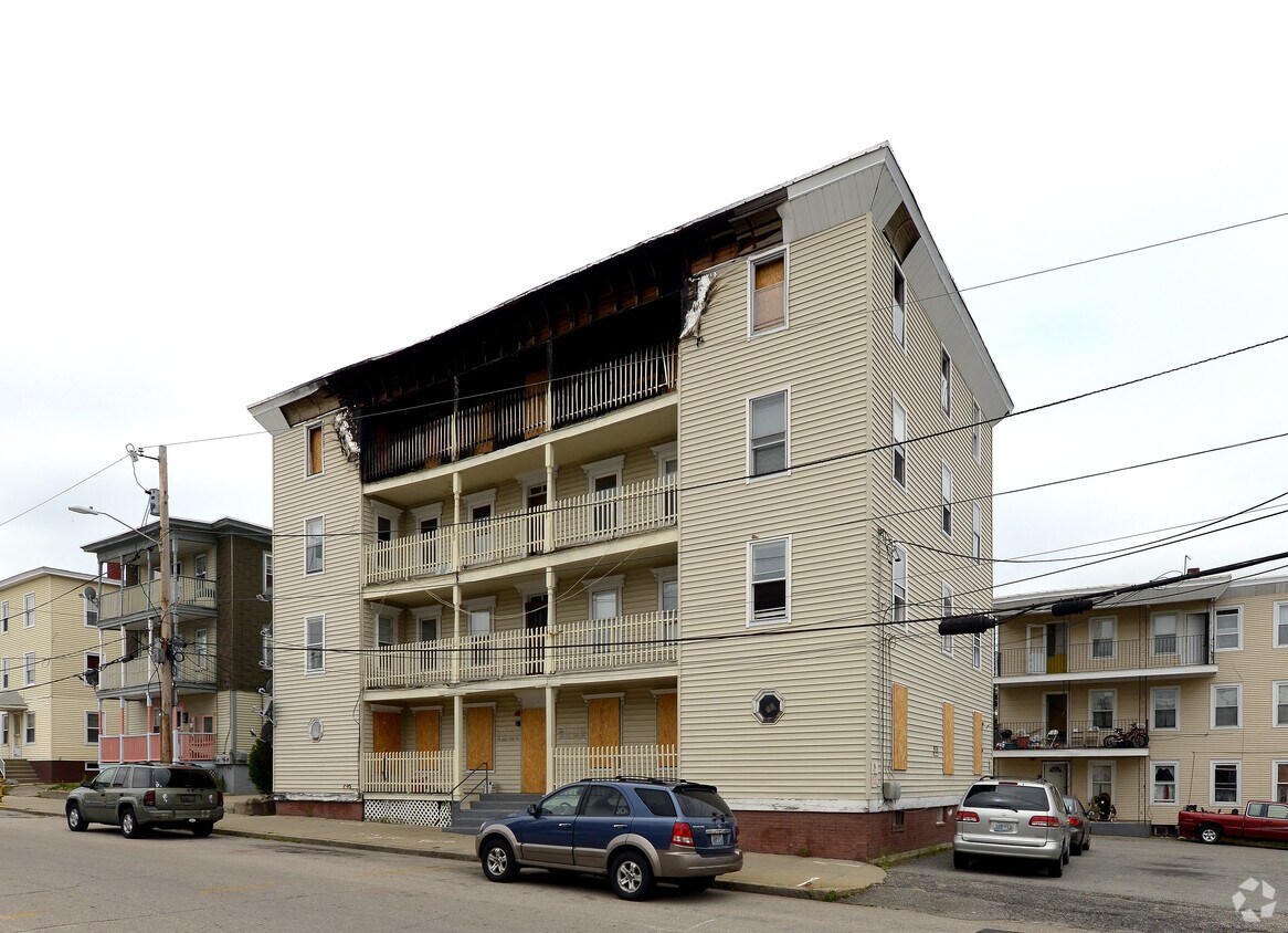 5 Darling St, Central Falls, RI 02863 Apartments in Central Falls, RI