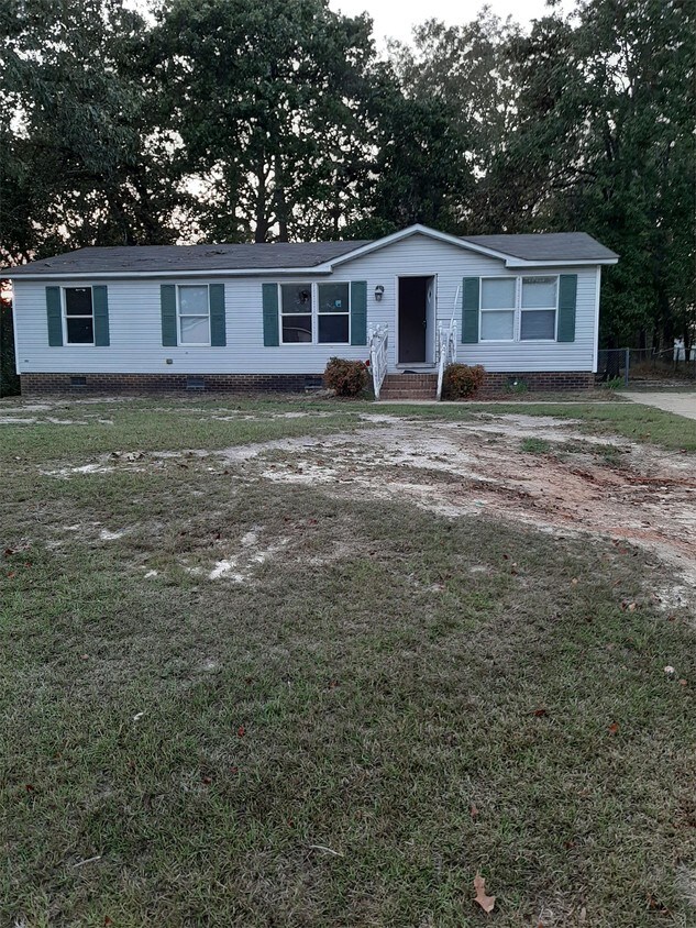 348 Jamestown Dr, Spring Lake, NC 28390 House for Rent in Spring Lake, NC