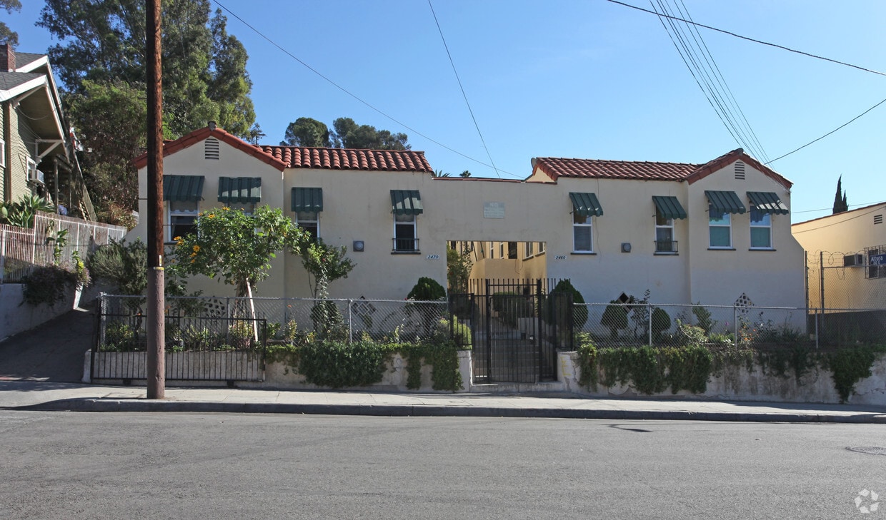 Building Photo - 2460-2470 Eastlake Ave
