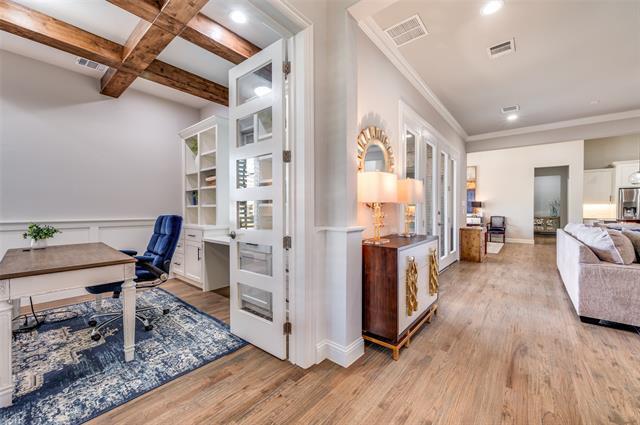 Foto del edificio - 3945 Wellesley Ave